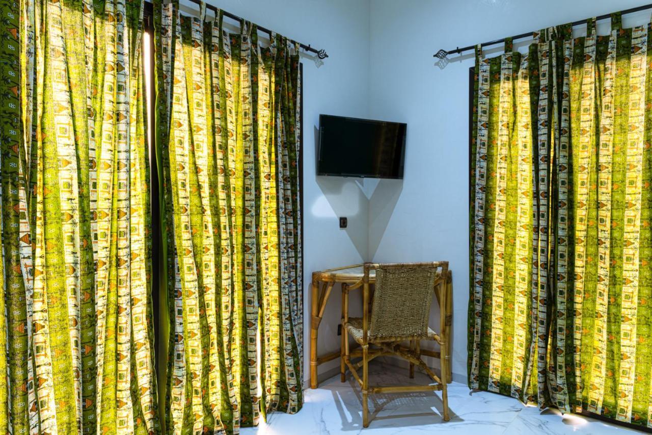 Chezbabo Wellness Hotel Ngaparou Buitenkant foto